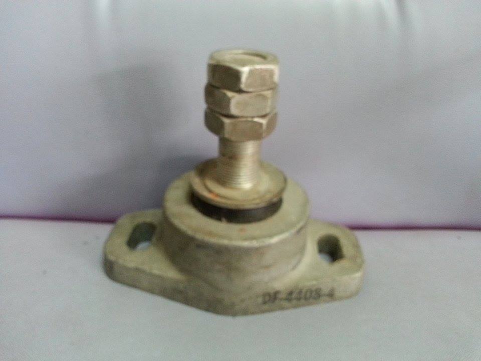 Caterpıllar 3208 motor takozu/motor kulak takozu ORJİNAL