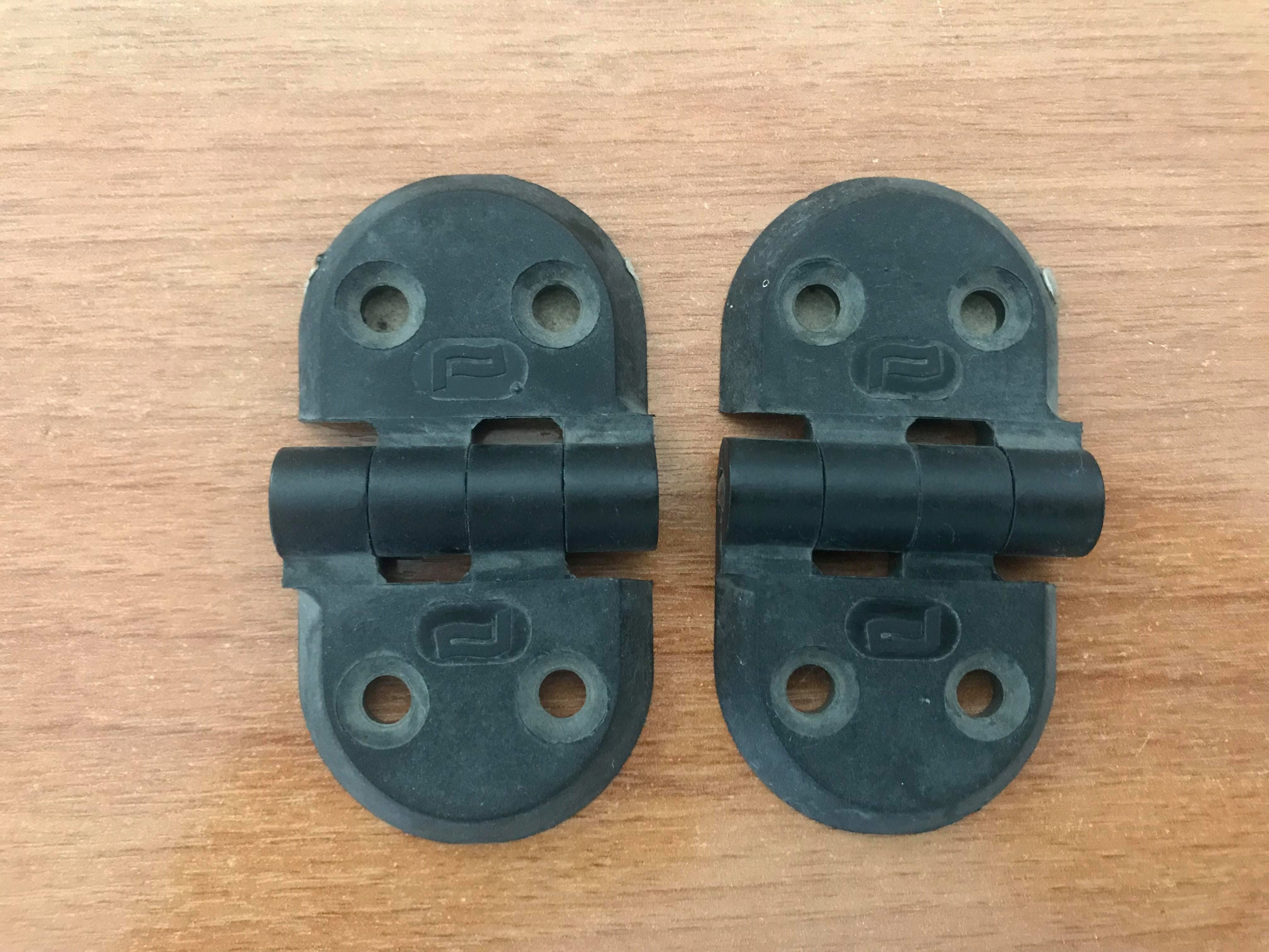 Plastimo Plastik menteşe 75x40 mm