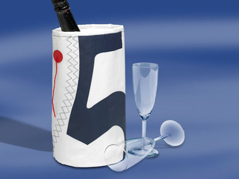 Şarap Soğutucu - Beyaz/Lacivert