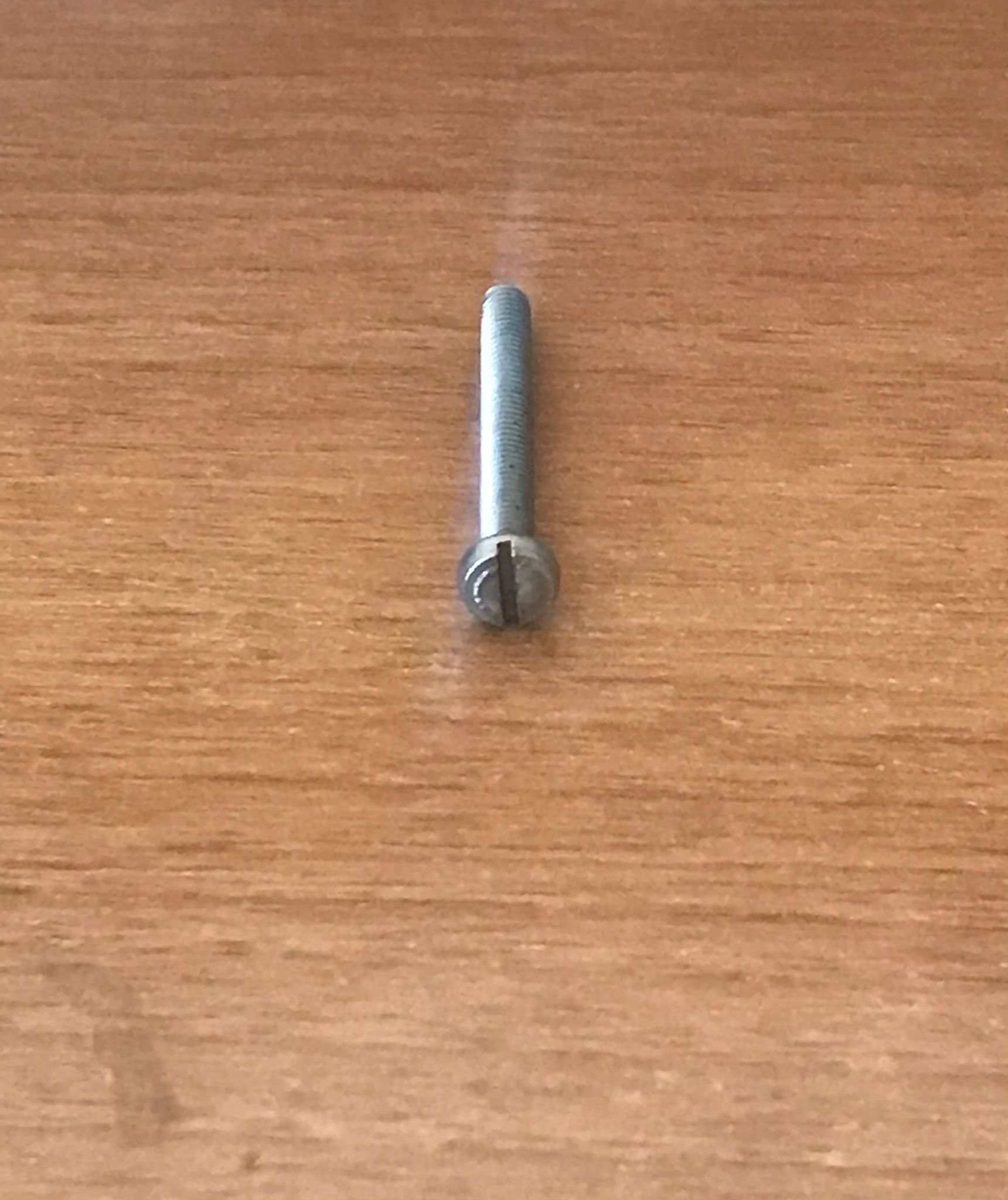 SB METRİK VİDA 4X35 Düz Tornavida Baş