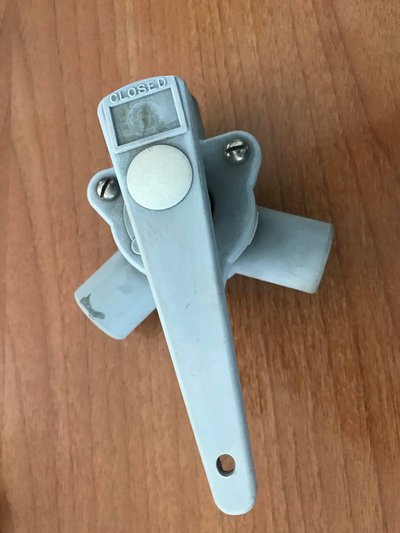 Y VALVE-VALF 3 YOLLU VANA 20MM